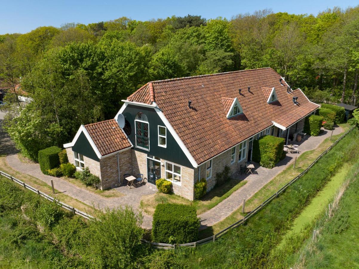Bed & Bos De 14 Sterren Den Burg Exterior foto