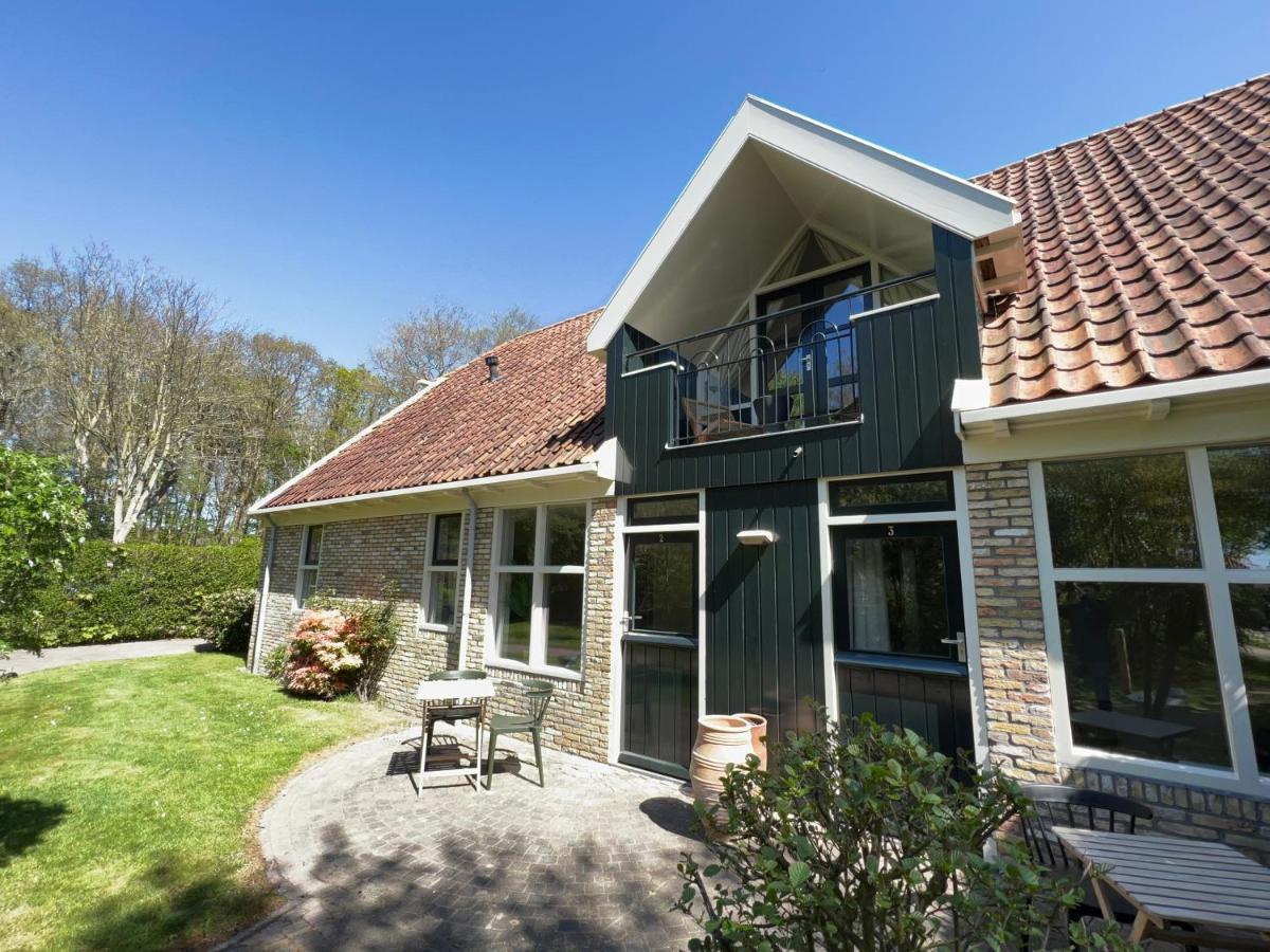 Bed & Bos De 14 Sterren Den Burg Exterior foto