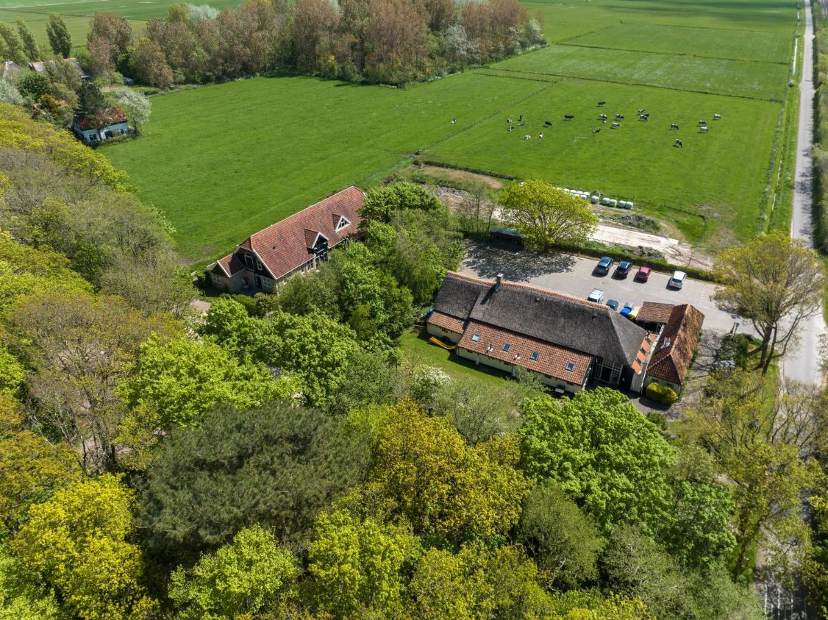 Bed & Bos De 14 Sterren Den Burg Exterior foto